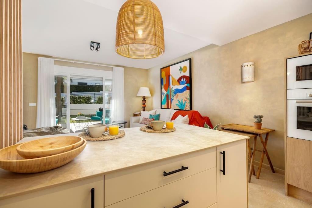 Apartment New And Stylish 1 Bedroom By Hard Rock Rdr310